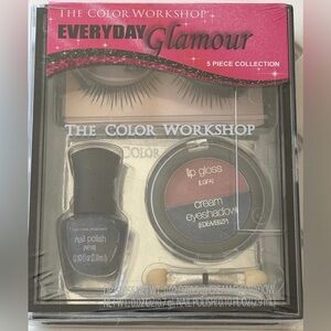 Everyday Glamour Makeup Set - Eyelashes, lip gloss, eye shadow, nail polish